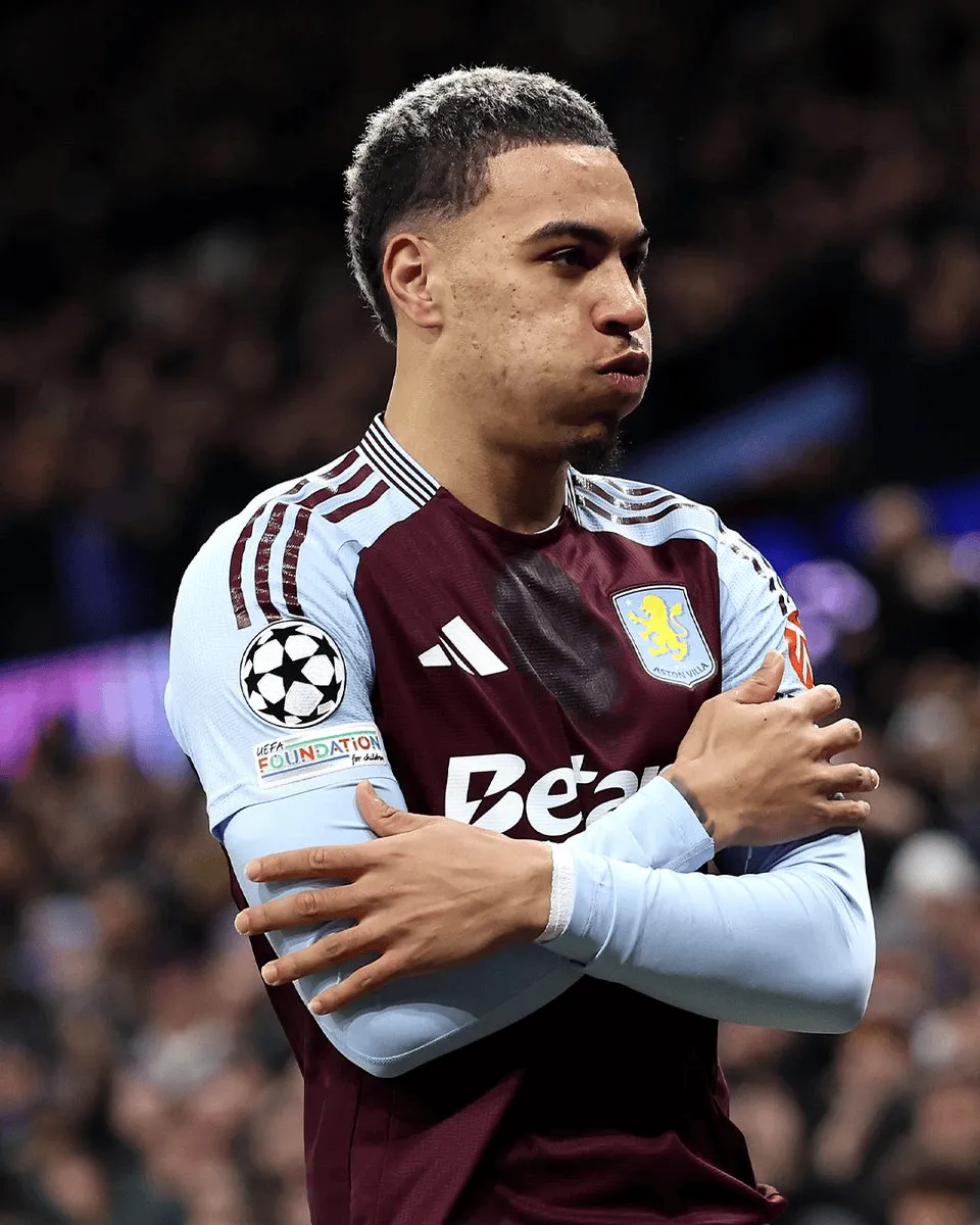 开云登录入口-23岁铁人!罗杰斯近67场英超出战66场,唯一缺席是5黄停赛